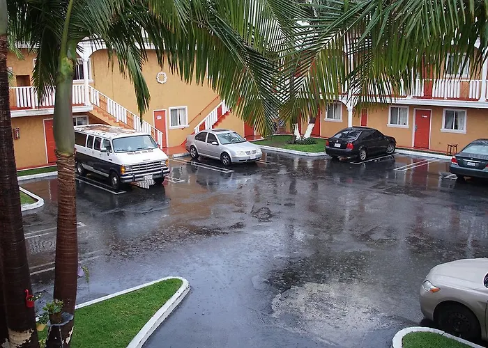 Paradise Inn And Suites Los Angeles